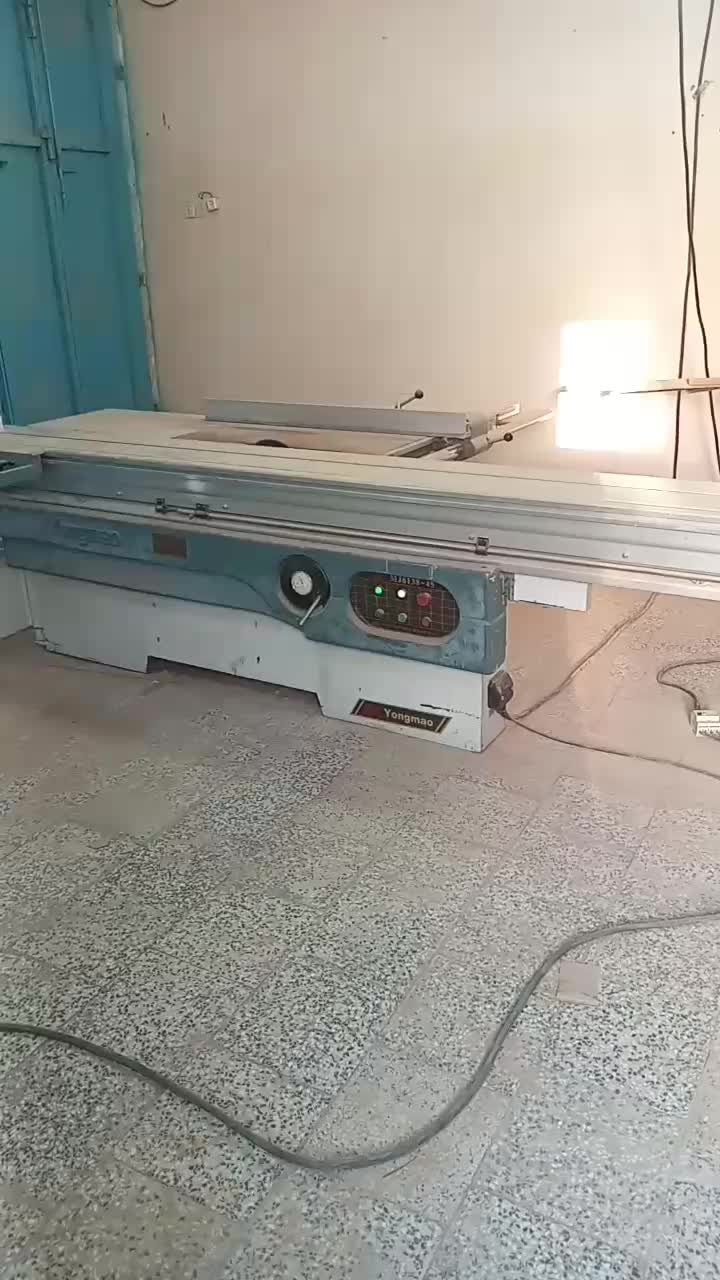 پانل دورکن ۳۸۰ریل واگنی کره ای خیلی کم کار.|ماشین‌آلات صنعتی|شیراز, احمدآباد|دیوار