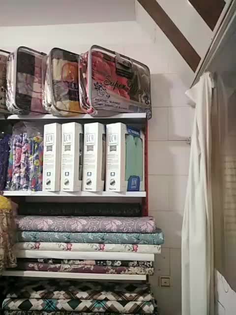 تابه|ظروف پخت‌وپز|کاشان, باغ ماجد|دیوار