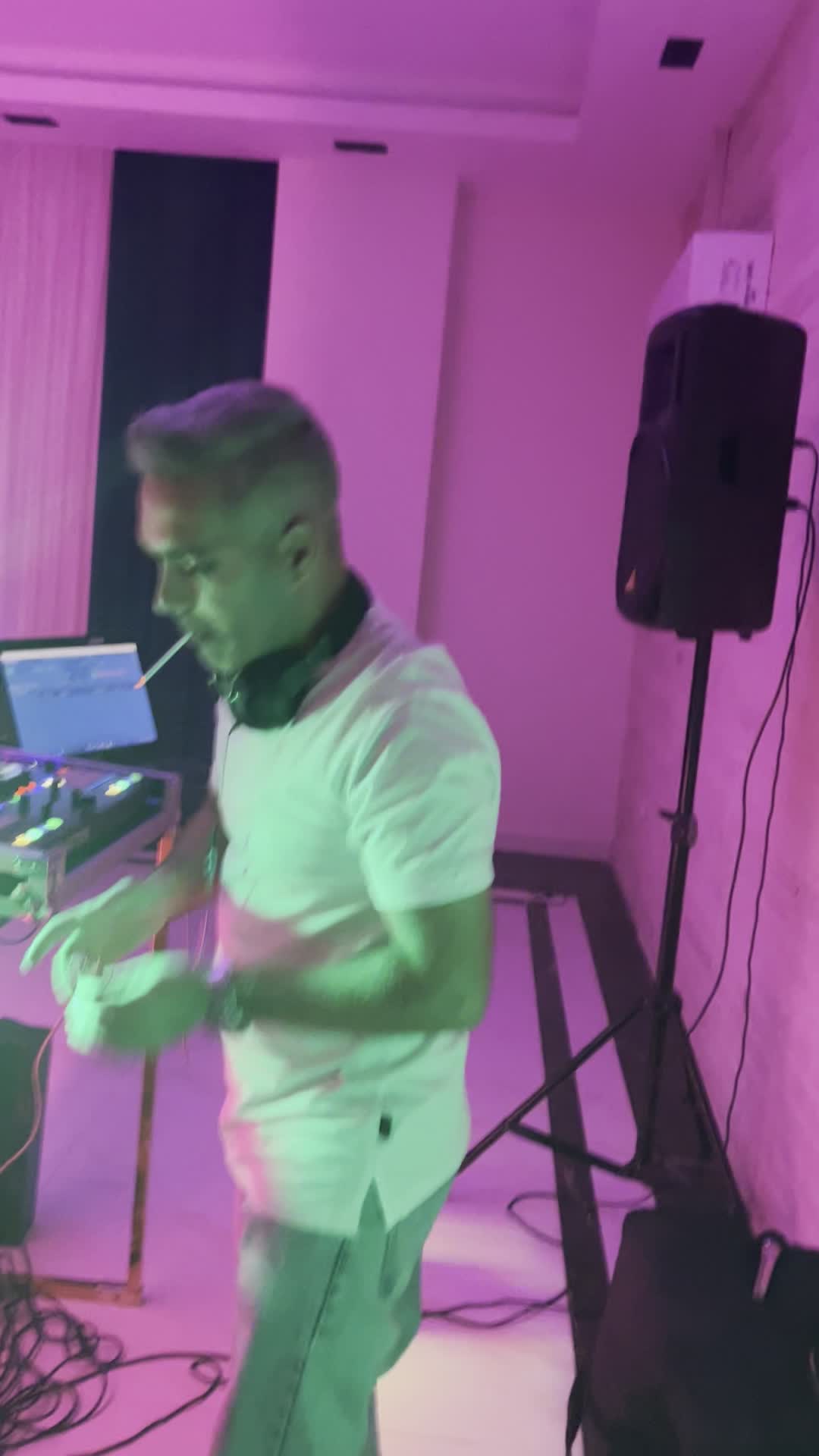 Dj..|خدمات پذیرایی، مراسم|تهران, ستارخان|دیوار