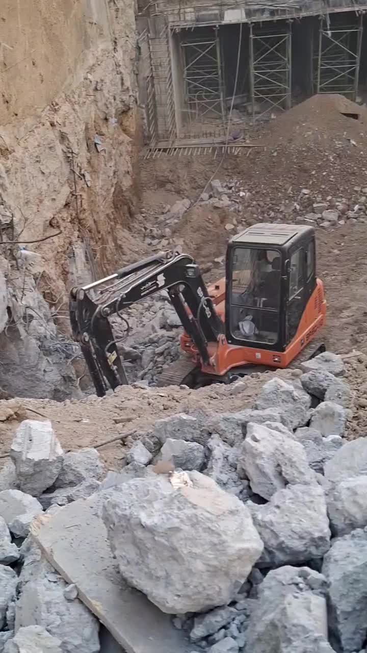 اجاره مینی بیل مکانیکی و پیکور|خدمات حمل و نقل|تهران, شهرک صدرا|دیوار