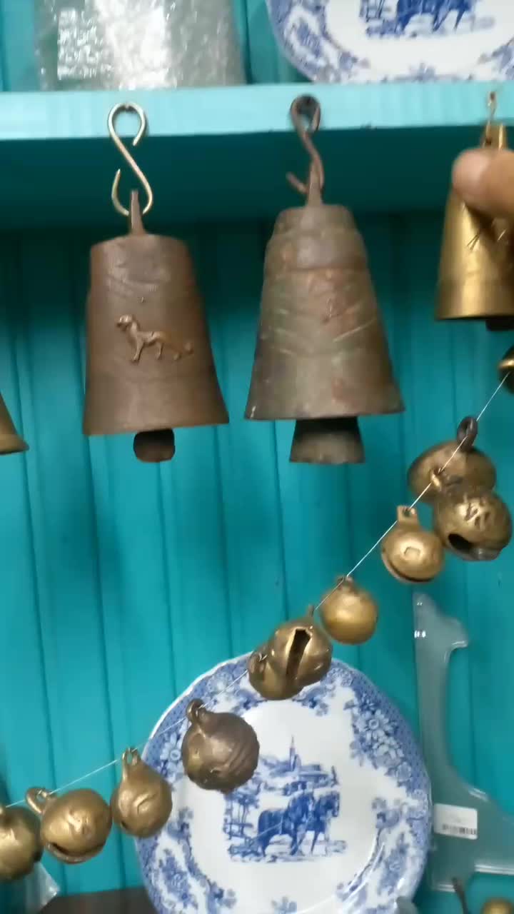 زنگوله  قرچه  های قدیمی|کلکسیون اشیاء عتیقه|رشت, خواهر امام|دیوار