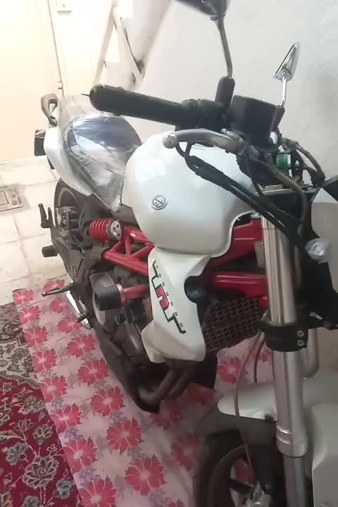 بنلی۳۰۰سی سی|موتورسیکلت|کرج, شهرک سهرابیه|دیوار