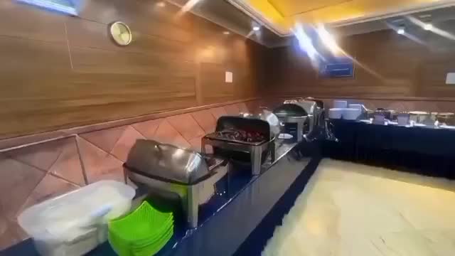 هتل 2 دقیقه تا حرم ،منو غذایی (بوفه)|اجارهٔ کوتاهمدت آپارتمان و سوئیت|مشهد, آیت الله خامنهای|دیوار