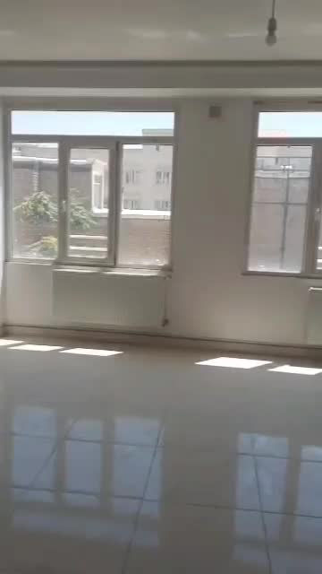 آپارتمان ۱۷۵ متری کلیدنخورده سعدی وسط، نورگیر عالی|فروش آپارتمان|زنجان, |دیوار