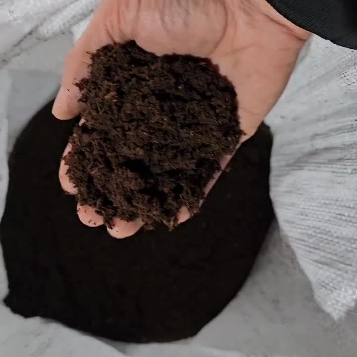 کود ورمی کمپوست کاملا ارگانیک با کیفیت تضمینی|خدمات باغبانی و درختکاری|رشت, باهنر|دیوار