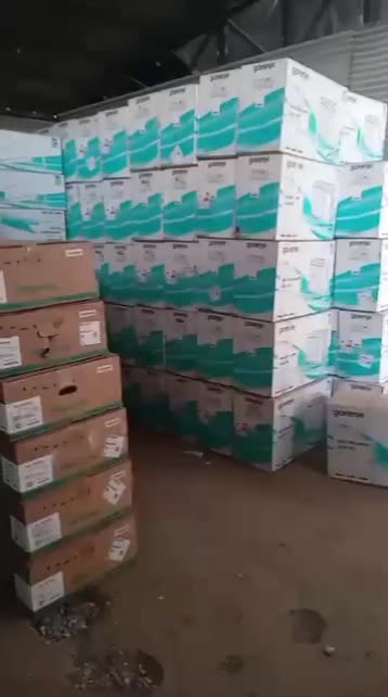 داکت اسپیلت فول اینورتر هایسنس ۳۶۰۰۰اماراتی|کولر گازی و فن‌کوئل|تهران, امجدیه (خاقانی)|دیوار