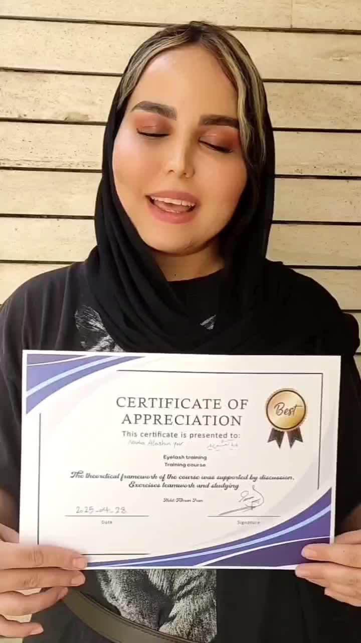 خدمات وآموزش کاشت مژه سبک جدید ۱۵۰۰|خدمات آرایشگری و زیبایی|تهران, تهرانپارس غربی|دیوار