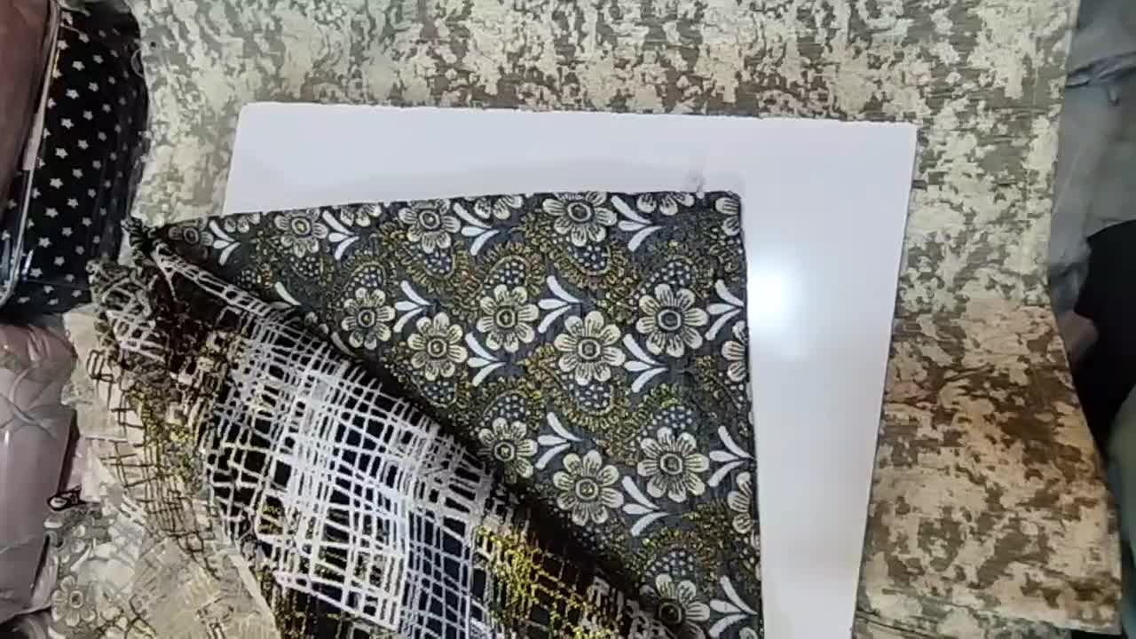 روبالشتی مخمل شانل|رختخواب، بالش، پتو|قم, علی آباد سعدگان|دیوار