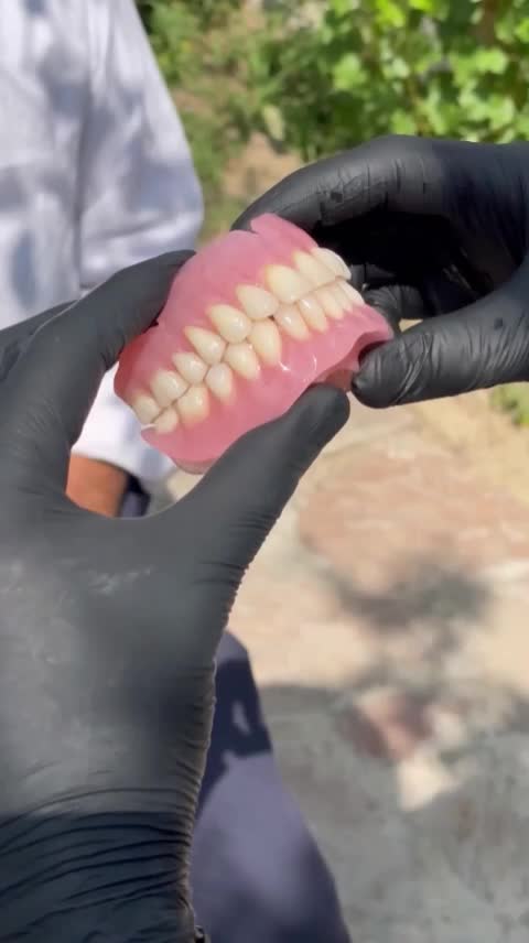 دندان اختصاصی مناسب با چهره شما|خدمات آرایشگری و زیبایی|طرقبه, |دیوار