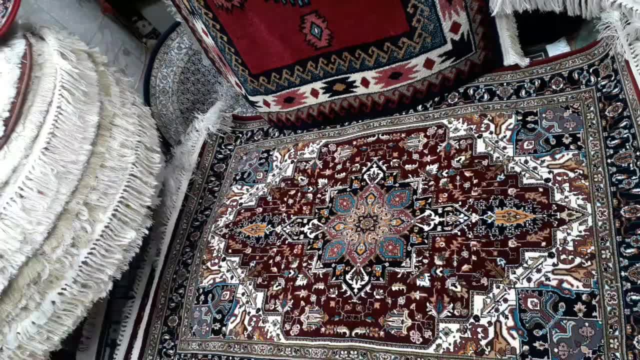 فرش،آشپزخانه فرش هریس مارک دست بافت گونه۱×۱/۵|فرش|تبریز, |دیوار