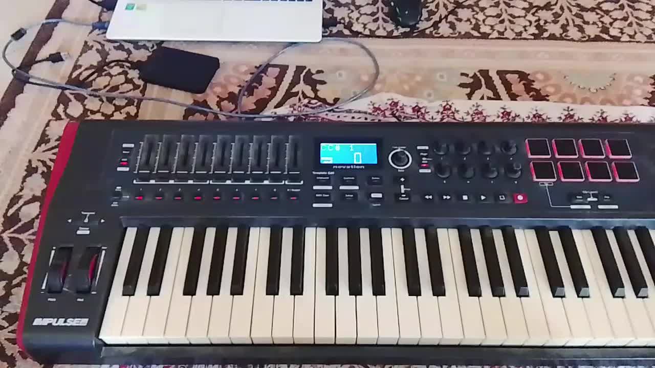 novation impulse 49|پیانو، کیبورد، آکاردئون|چالوس, |دیوار
