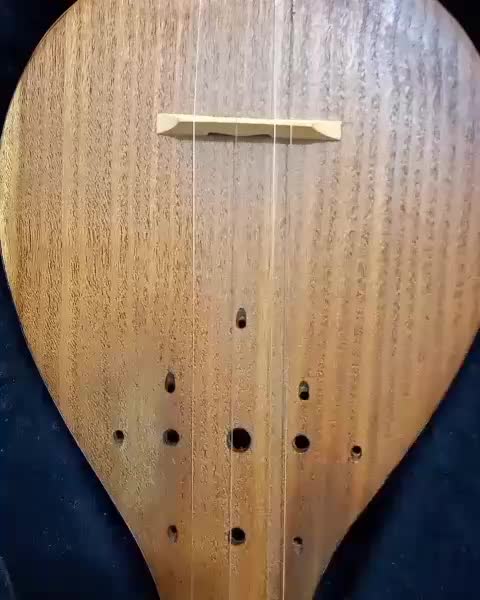 سه تار مفتاحی|سازهای سنتی|قزوین, |دیوار