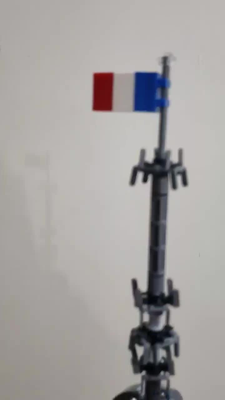 لگو برج ایفل ساخته شده|کلکسیون و سرگرمی|آفتاب, |دیوار