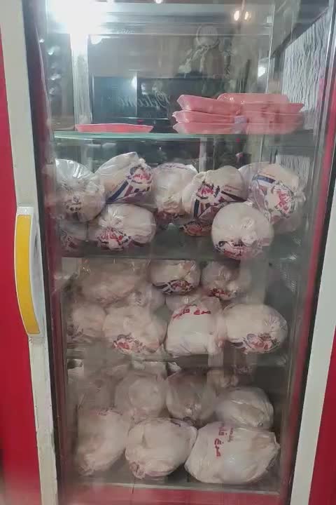 نیازمند نیرو جهت کار در مرغ فروشی|استخدام خدمات فروشگاه و رستوران|شیراز, شهرک زینبیه|دیوار