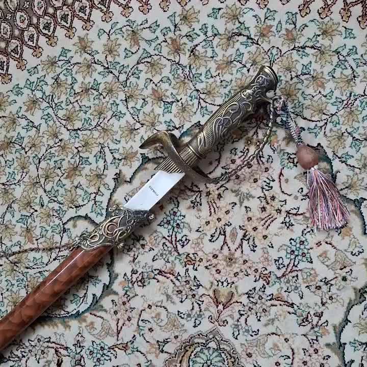 شمشیرعربی|کلکسیون اشیاء عتیقه|اندیشه, اندیشه فاز ۵|دیوار