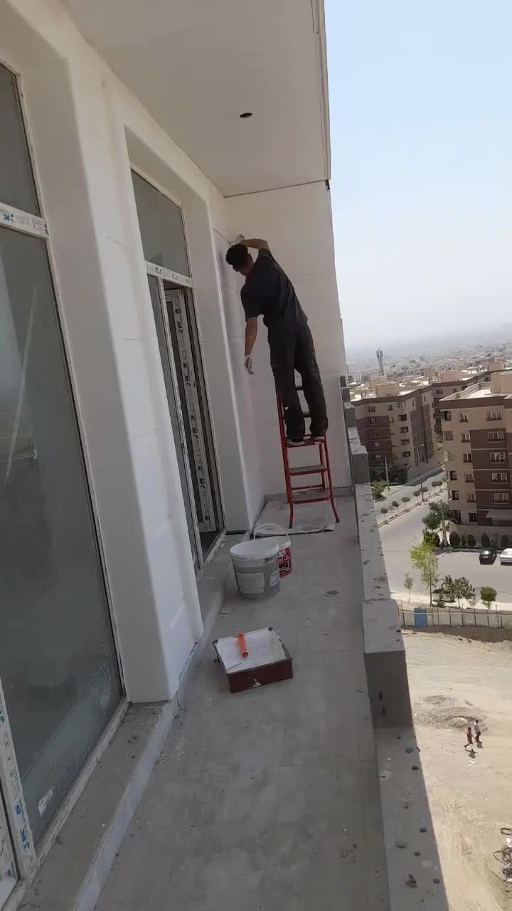 نیاز مند به کارگر برای نقاشی|استخدام معماری، عمران و ساختمانی|کرج, شهرک سپهر|دیوار