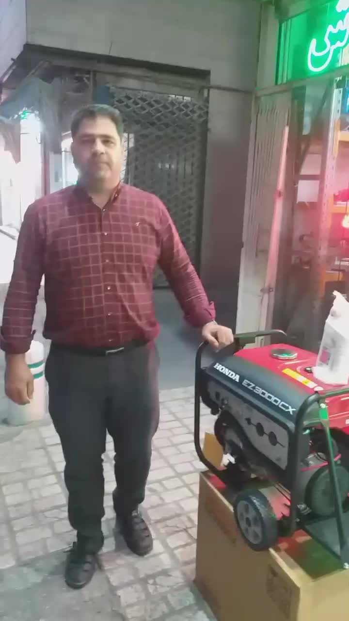 موتور برق هوندا ۲۵۰۰ وات استارتی و چرخ و دسته صفر|ماشین‌آلات صنعتی|مشهد, هدایت|دیوار