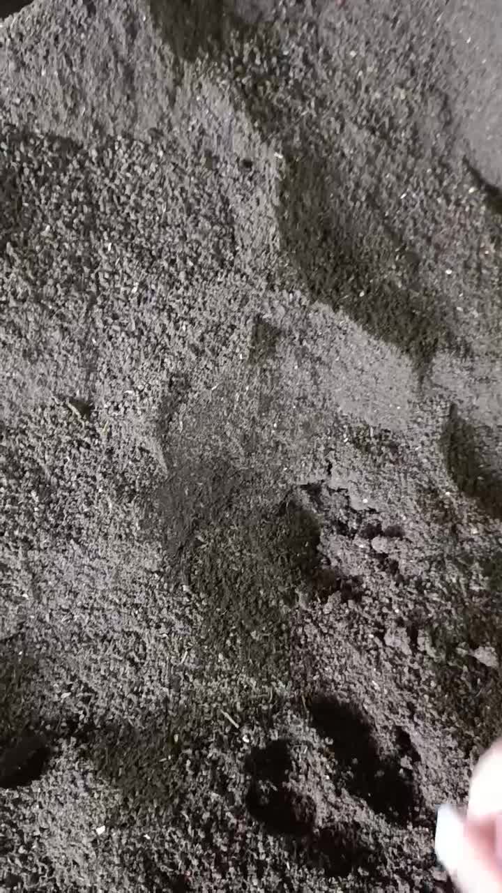 تولید کود ورمی کمپوست ، خاک و کرم آیزنیا|خدمات باغبانی و درختکاری|بابکان, |دیوار