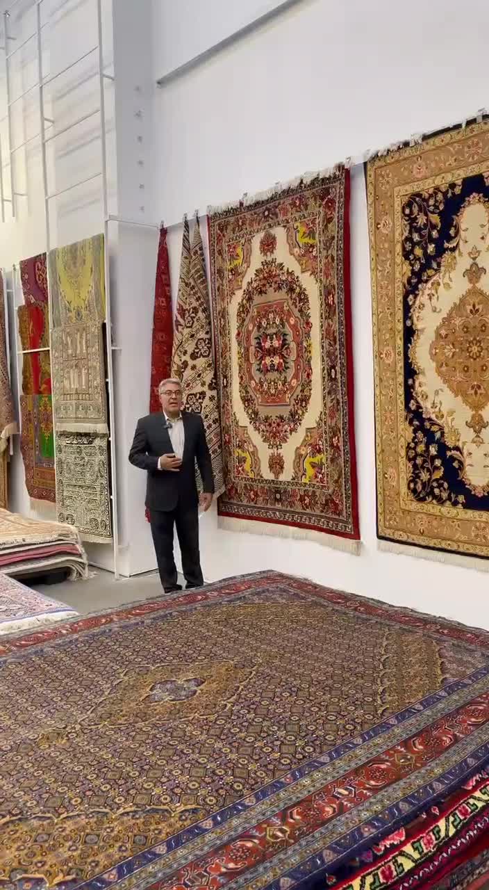 فرش دستباف بساک ۴ متریهای بختیاری رنگ گیاهی|فرش|مشکین‌دشت, |دیوار
