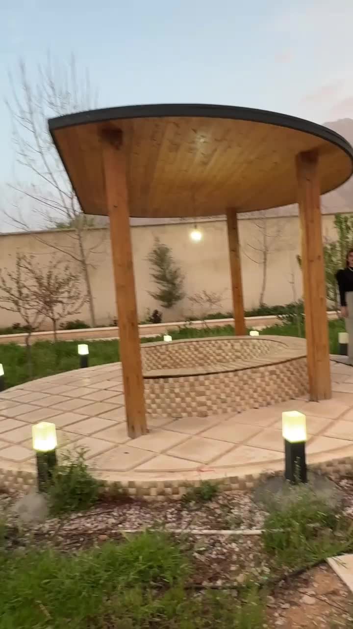 **باغ ویلا با امکانات‌ رفاهی و استخر تصفیه آبگرم**|اجارهٔ کوتاه‌مدت ویلا و باغ|کرمانشاه, |دیوار