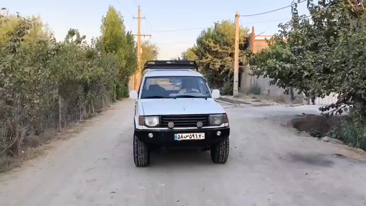 پاجرو 4در4 سیلندر، مدل۱۹۹۲ پاجیرو موتور تازه تعمیر|خودرو سواری و وانت|تهران, شهید رجایی|دیوار