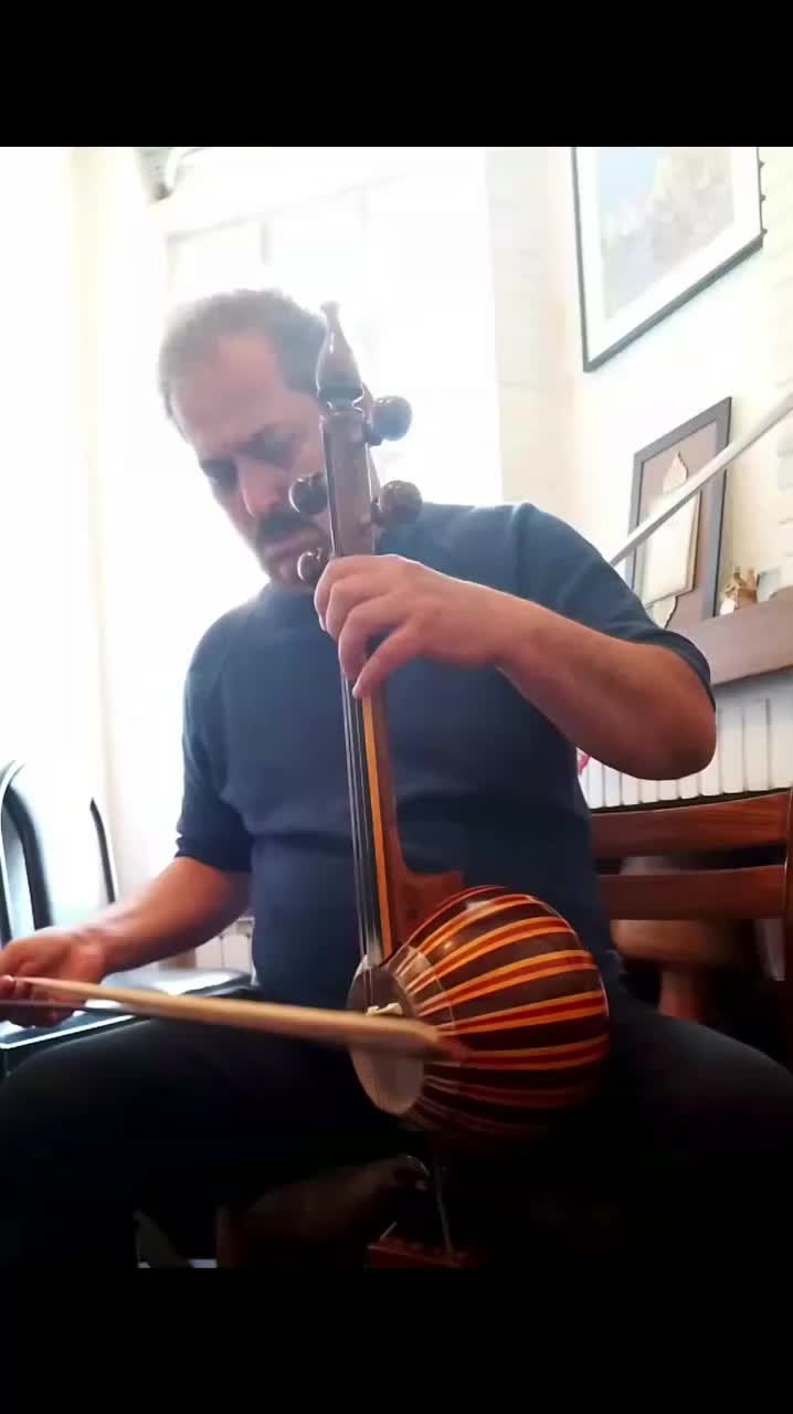 تخفیف ۱۵درصدی کمانچه حامد۱۲۱ تا سوم  اسفند|سازهای سنتی|تهران, پاسداران|دیوار