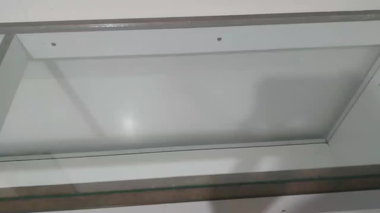 میز پیشخوان mdf تمیز وسالم|مبلمان اداری|تاکستان, |دیوار