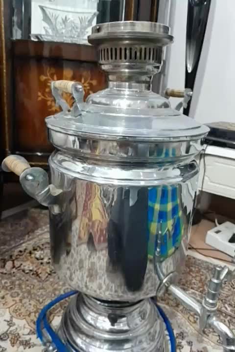 سماور مجلسی بزرگ در حد نووگازسوز|سماور، چای‌ساز، قهوه‌ساز|خوی, |دیوار