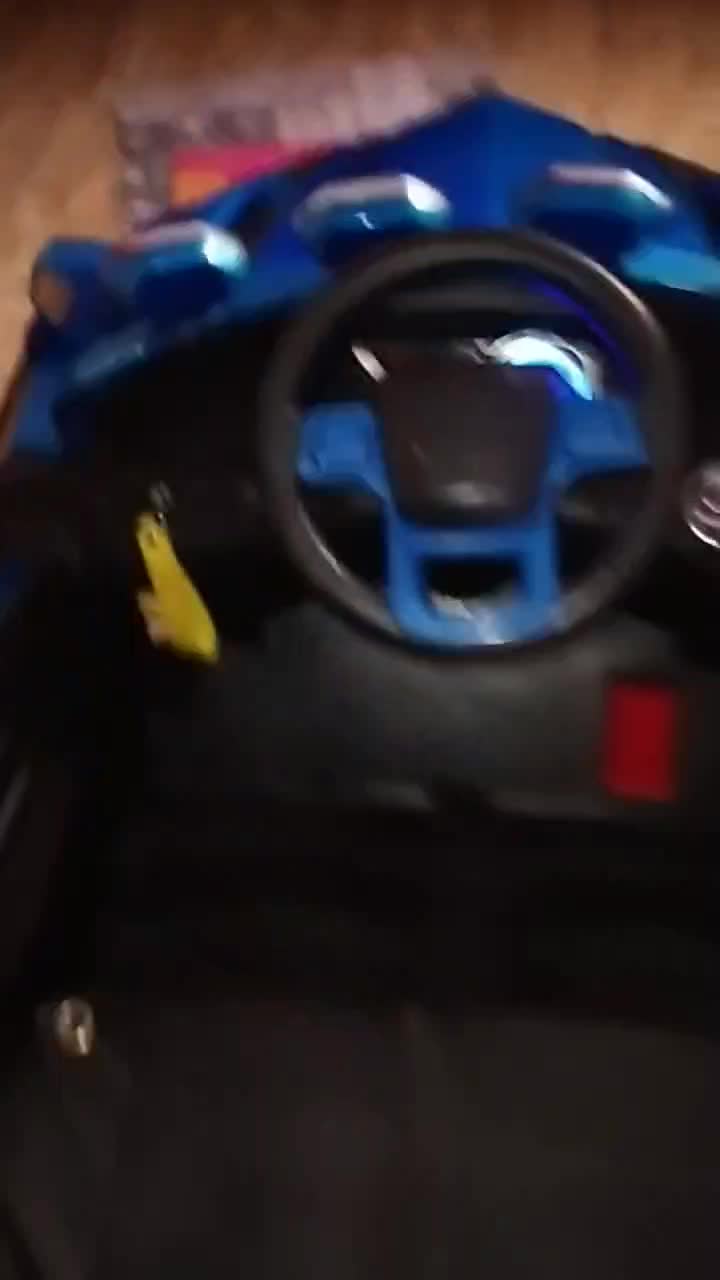 ماشین شارژی (جیپ سحرایی )چهار موتور در حد صفر|اسباببازی بچه|نورآباد ممسنی, |دیوار