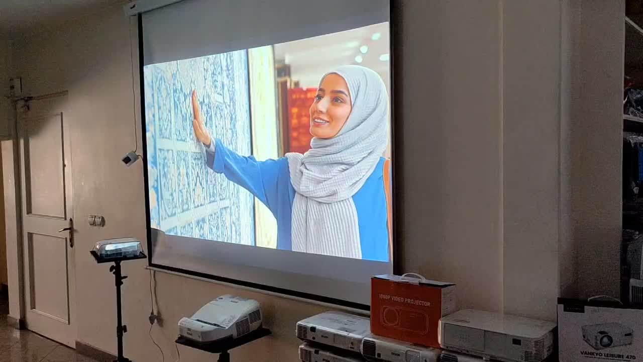 ویدیو پروژکتور اپسون 1945W|تلویزیون و پروژکتور|تهران, فلسطین (میدان انقلاب)|دیوار