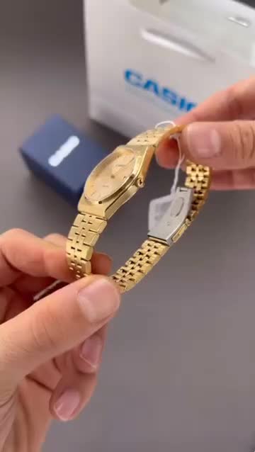 پکیج ساعت عقربه ای طلایی Casio +نیم ست Cartier|ساعت|تهران, دروازه شمیران|دیوار