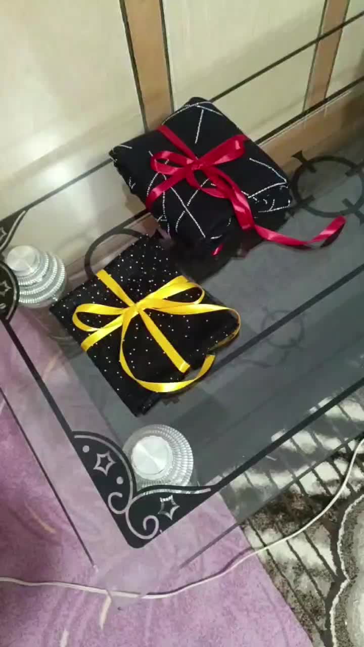 نگین کوبی یاس|لباس|قشم, |دیوار