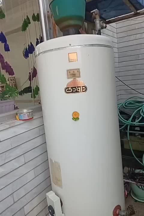 آب گرمکن در یزدانشهر|آبگرمکن، پکیج، شوفاژ|نجفآباد, یزدانشهر|دیوار