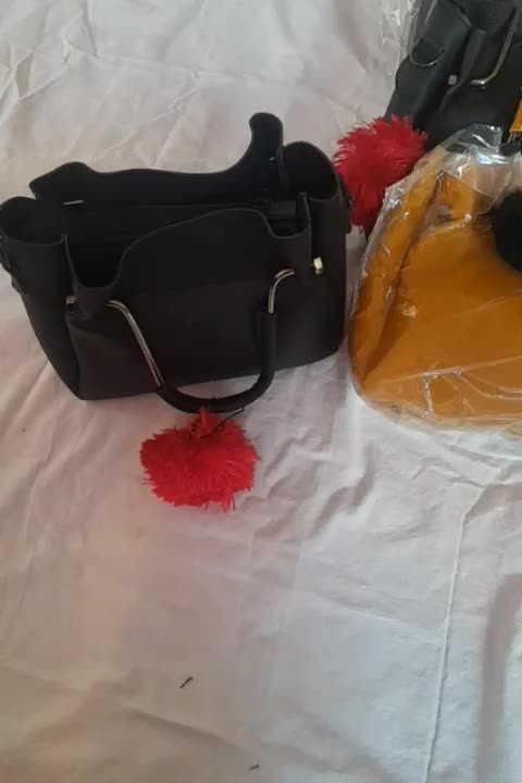 کیف|کیف، کفش، کمربند|بابا حیدر, |دیوار