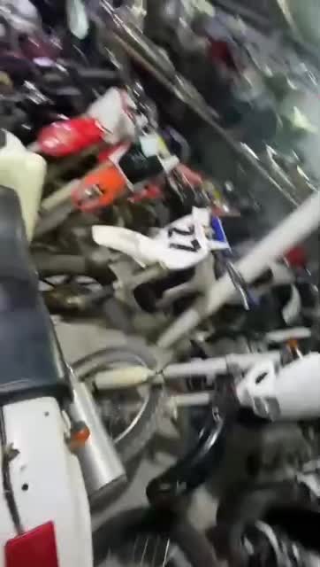 cb400 انژکتور ۲۰۰۳ به بالا|موتورسیکلت|تهران, آجودانیه|دیوار
