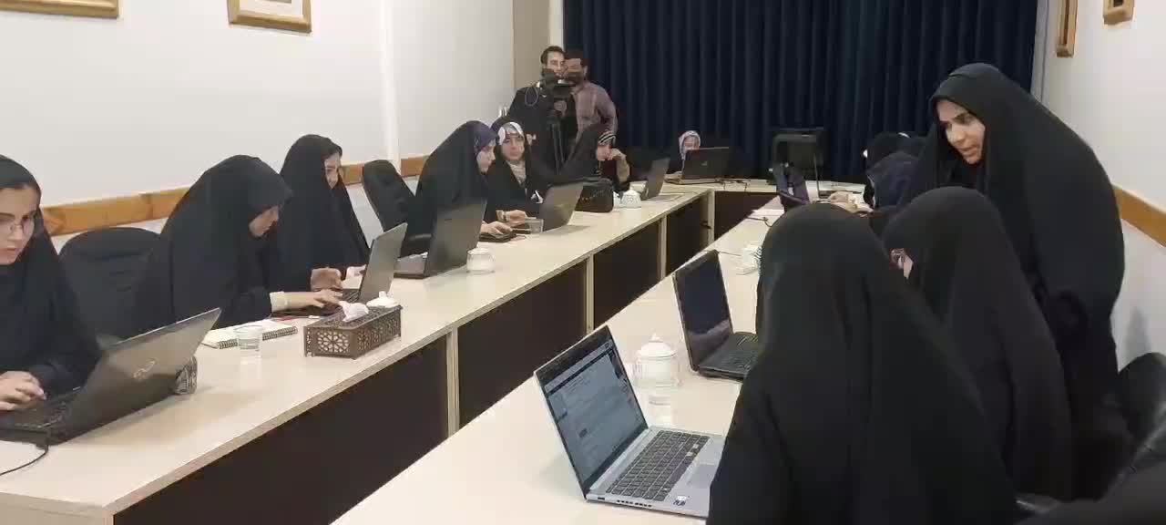 آموزش کد نویسی و برنامه نویسی ویژه بانوان|خدمات آموزشی|قم, بلوار امین و ساحلی|دیوار