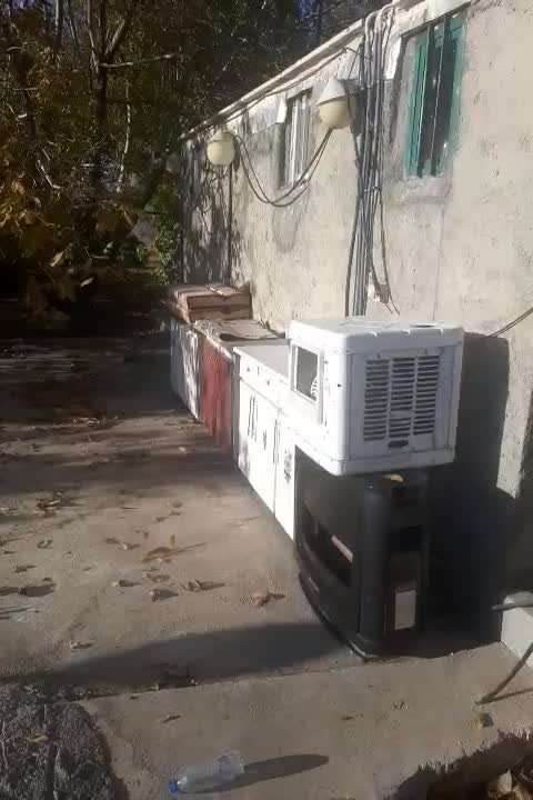 چند عدد کابینت سالم|آب‌چکان و نظم‌دهنده ظروف|صحنه, |دیوار