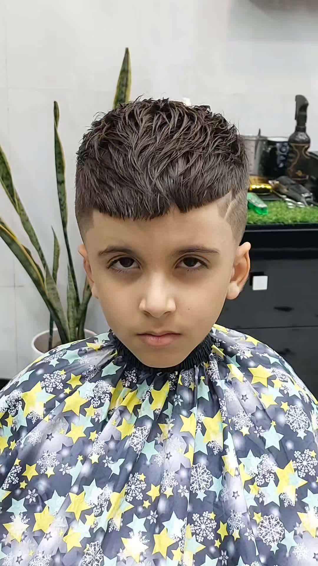 اصلاح رایگان مدل برای اینستا یا عکاسی|خدمات آرایشگری و زیبایی|شیراز, شهرک ایثار|دیوار