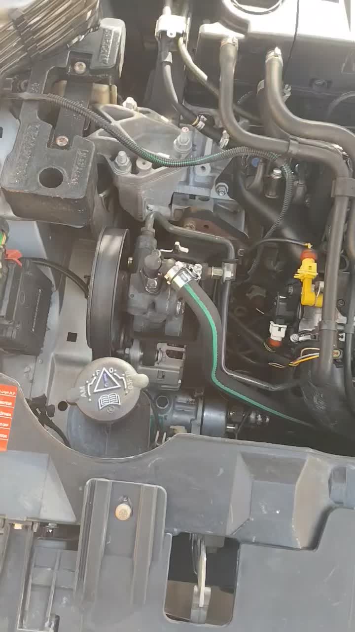 هم نقدی هم معاوضه|خودرو سواری و وانت|مهاباد (آذربایجان غربی), |دیوار