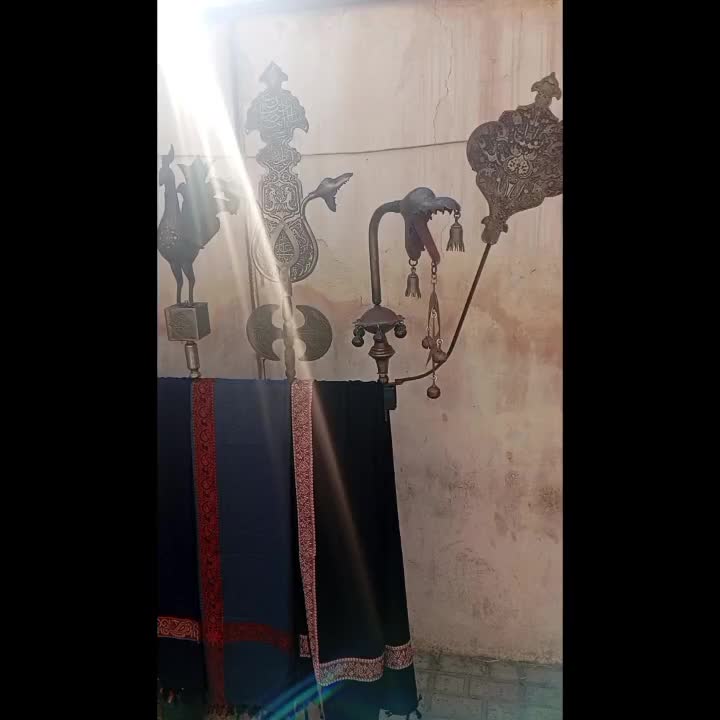 علم و علامت|کلکسیون اشیاء عتیقه|مشهد, طبرسی شمالی|دیوار