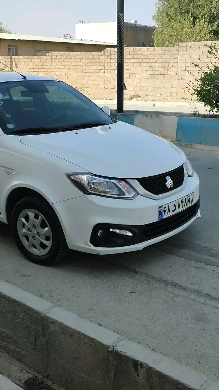 ساینا s1402گارانتی فعال  در حد خشک|خودرو سواری و وانت|ایلام, |دیوار