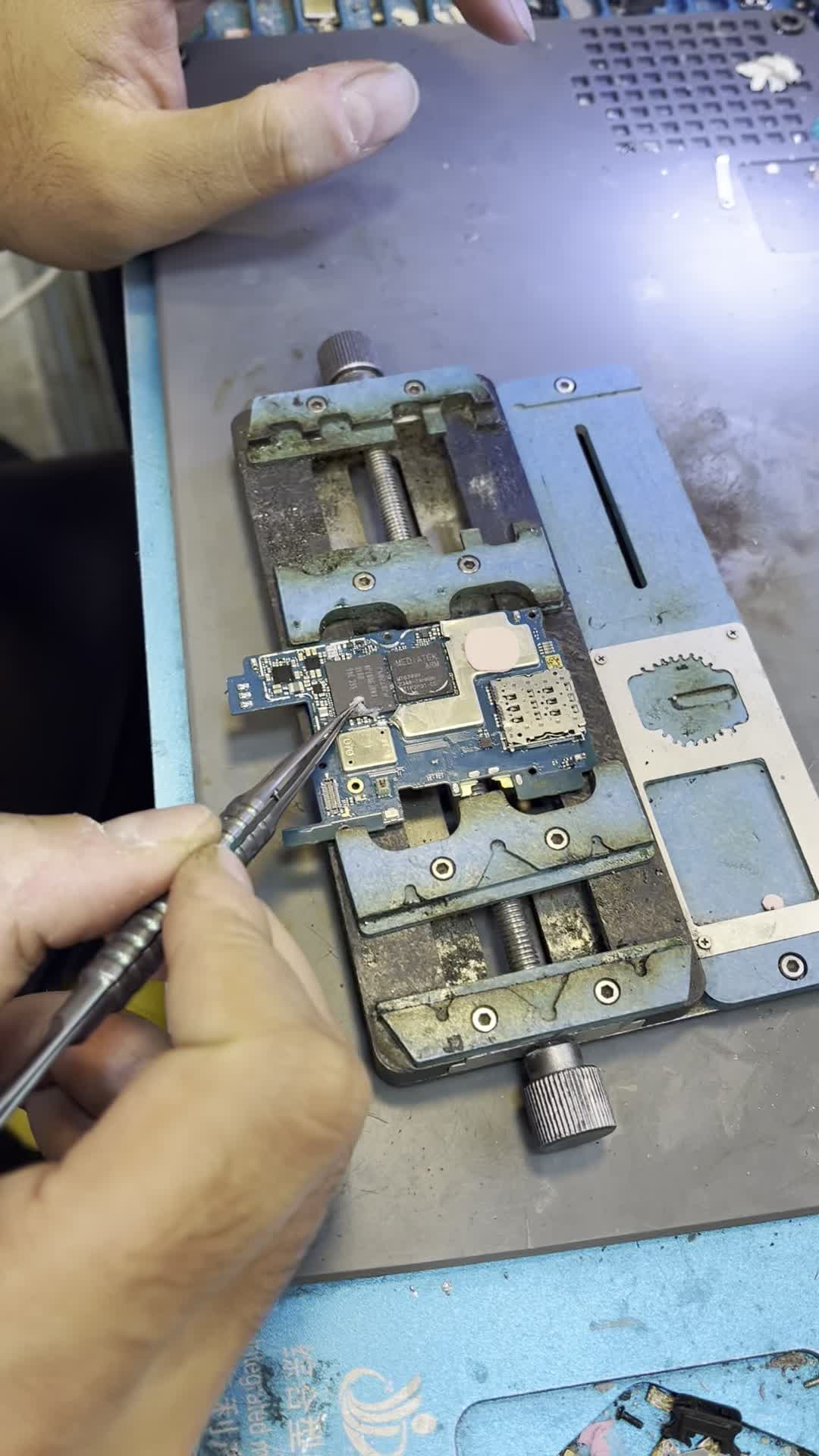 تعمیرات تخصصی موبایل با قطعات اصلی و ضمانت|خدمات رایانه‌ای و موبایل|تهران, شیخ هادی|دیوار