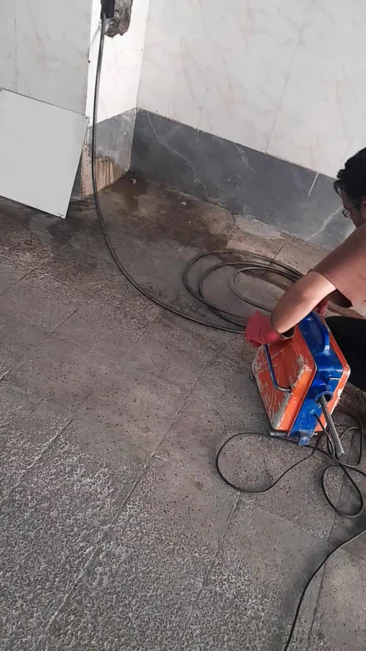 لوله بازکنی شبانه روزی  اکبر خان  در خدمت شما|خدمات پیشه و مهارت|تبریز, |دیوار