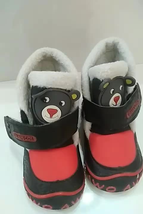 نیم بوت داخل خز ،اصلا استفاده نشده و کاملا نو|کفش و لباس بچه|تربتحیدریه, حسنی بالا|دیوار