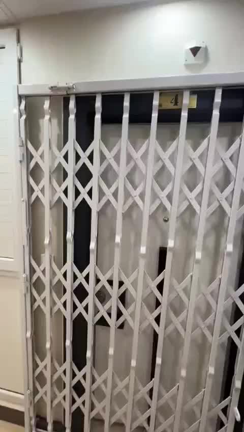 ساخت و نصب درب های آکاردئونی وآهنی در اندازه مختلف|مصالح و تجهیزات ساختمان|شهریار, شهرک بهاران (ویره)|دیوار