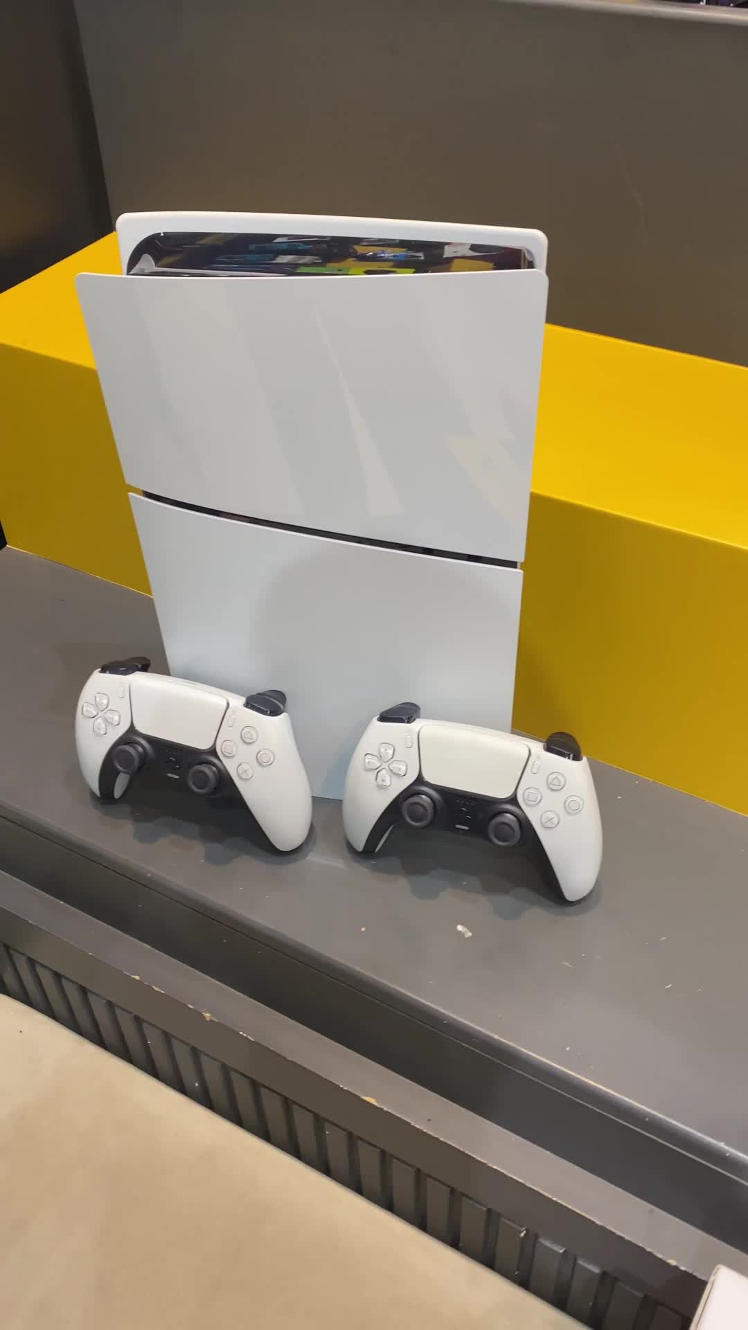 PS5 SLIM دو دسته|کنسول، بازی ویدئویی و آنلاین|مشهد, عامل|دیوار