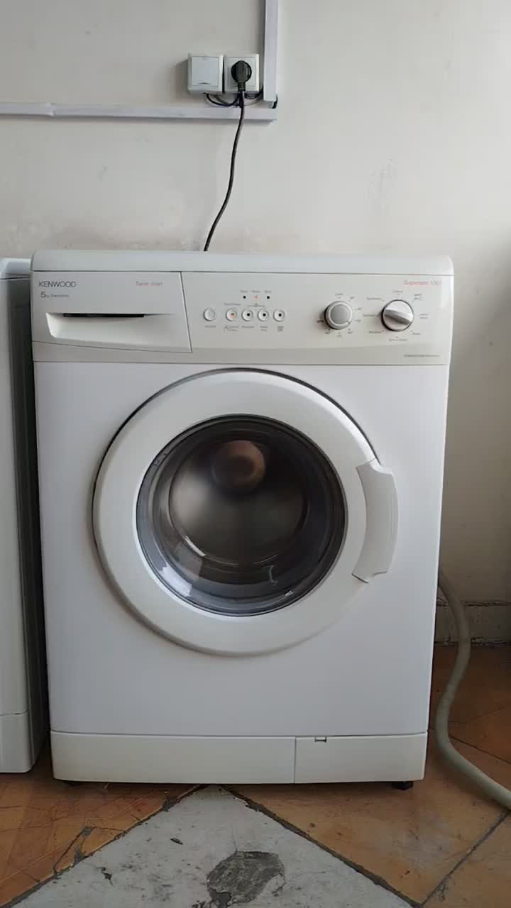 ماشین لباسشویی کنوود ۵ کیلویی هزار دور|ماشین لباسشویی و خشک‌کن لباس|اسلام‌شهر, شهرک مهدیه|دیوار