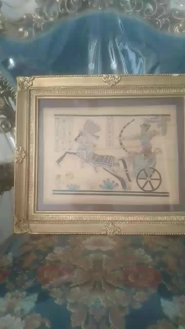 قاب عکس پادشاه|کلکسیون اشیاء عتیقه|خرم‌آباد, |دیوار