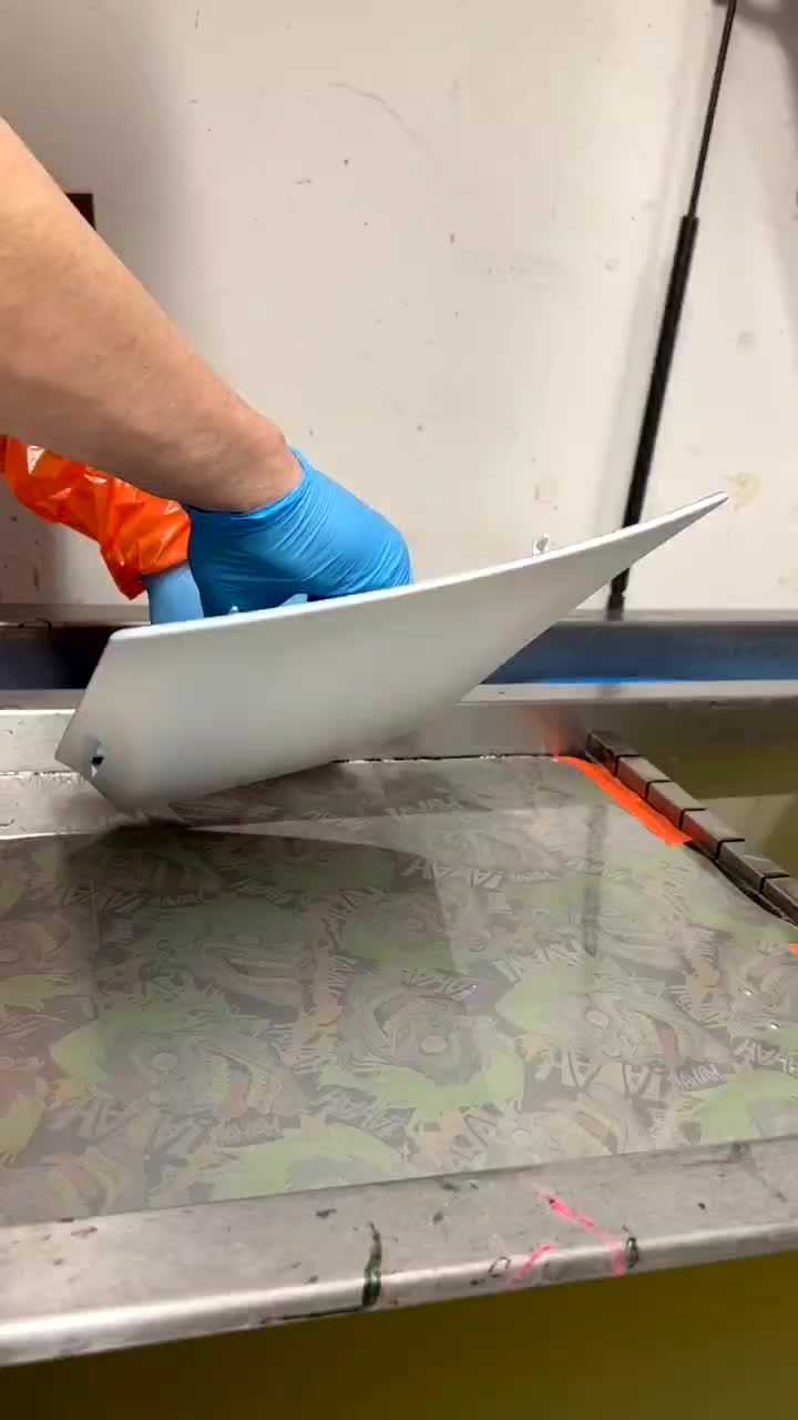 ارائه خدمات هیدروگرافی و رنگ‌آمیزی|خدمات موتور و ماشین|اردبیل, |دیوار