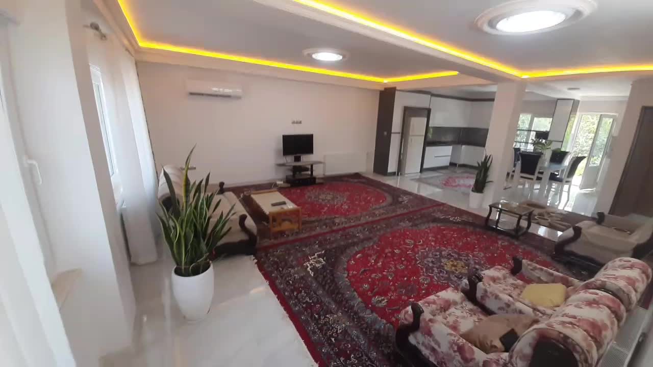 اجاره ویلایی دربست روزانه|اجارهٔ کوتاه‌مدت ویلا و باغ|کلاچای, |دیوار